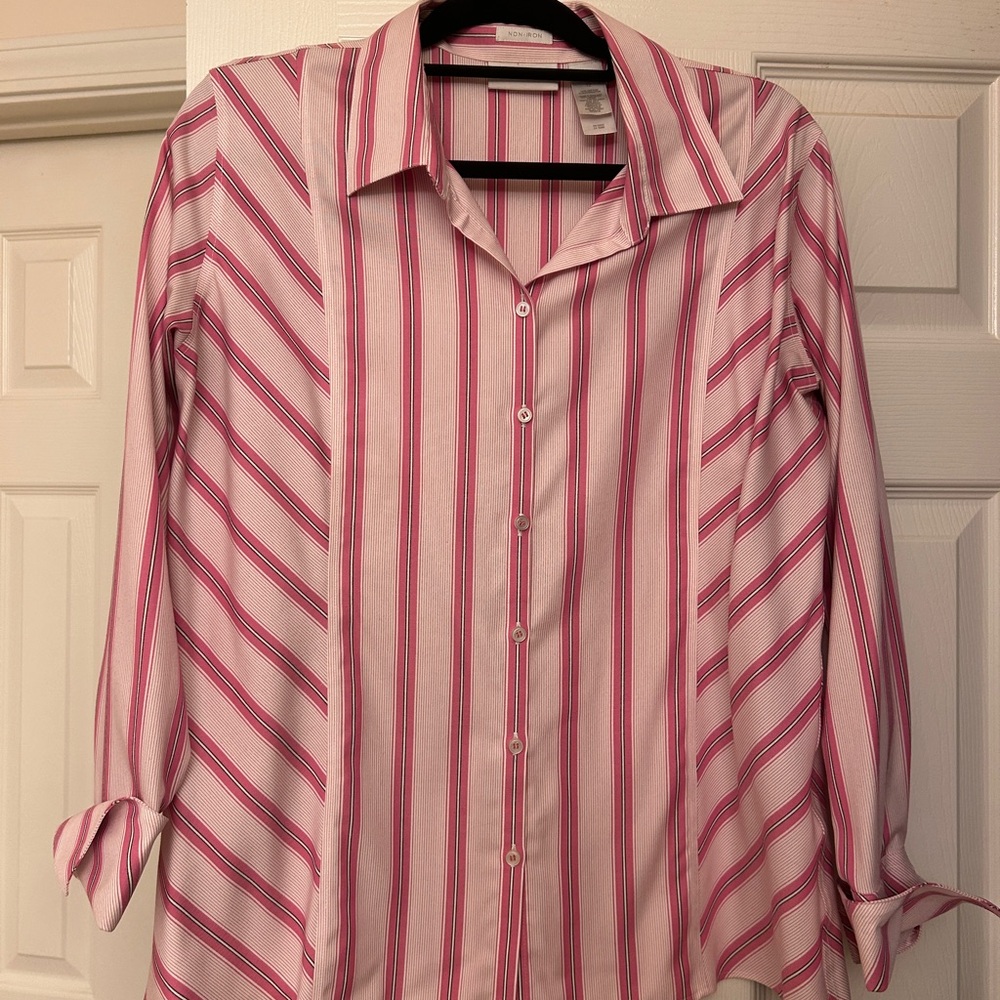 Liz Claiborne no Iron Pink and White Striped Shirt